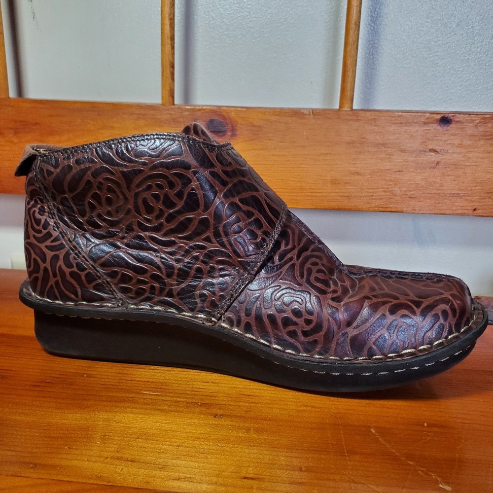 Alegria‎ Caiti Brown Embossed Leather Ankle Boot Bootie Blossom Size 37 US 6.5/7 - Picture 4 of 15